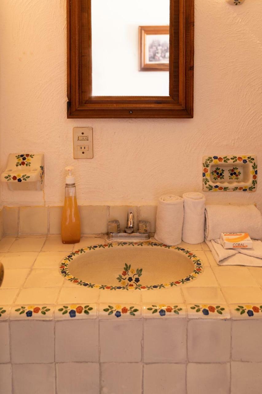 Casa Shaguiba 호텔 Crucecita  외부 사진