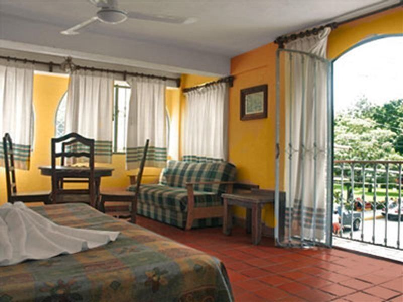 Casa Shaguiba 호텔 Crucecita  외부 사진